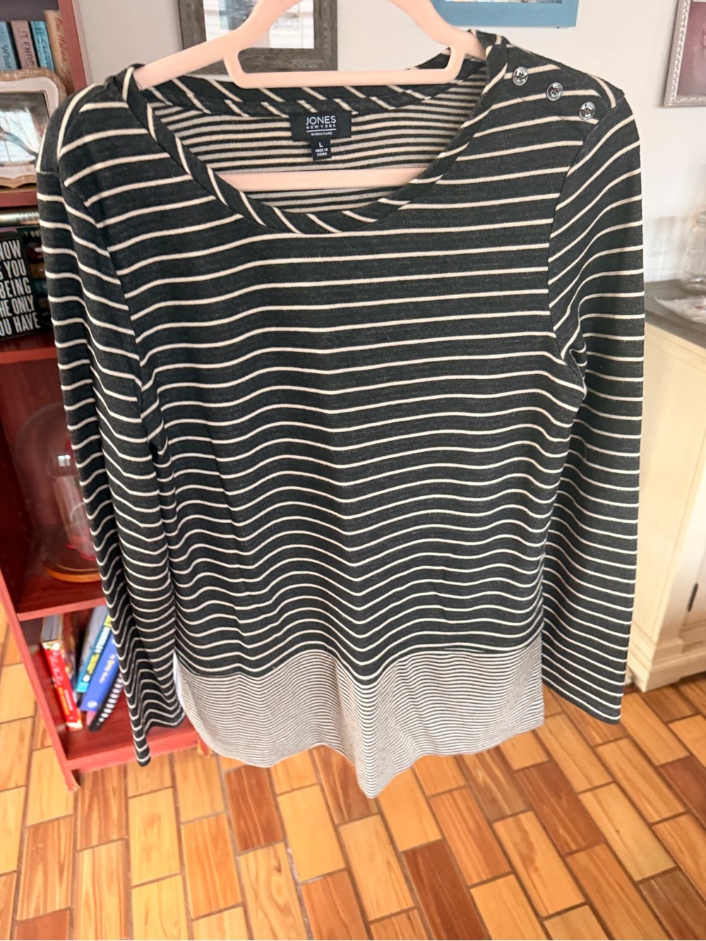 Jones New York Women's Black and White Striped Long-Sleeve Top